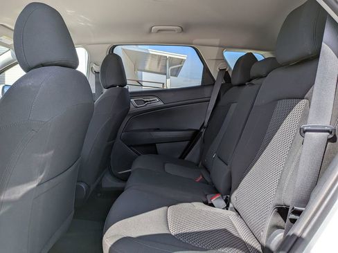 Used 2024 Kia Sportage LX image 25