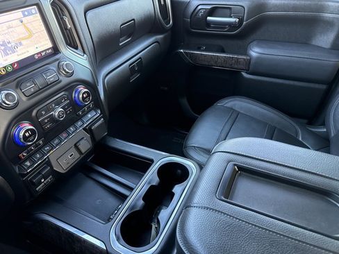 Used 2022 GMC Sierra 3500 Denali AWD/4WD image 26