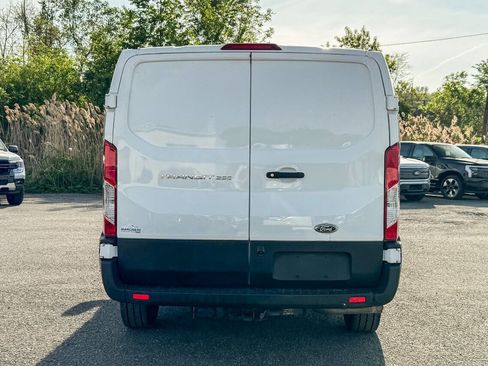 Used 2021 Ford Transit 250 Low Roof RWD image 4