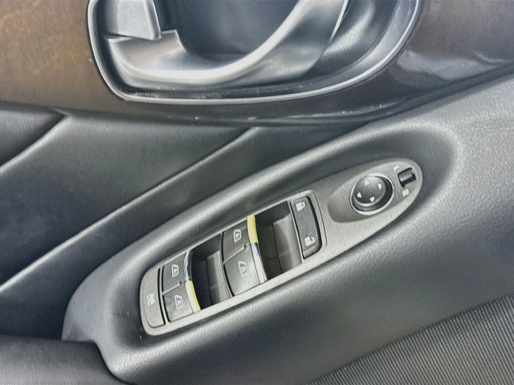 Used 2018 INFINITI Q50 Luxe RWD image 21