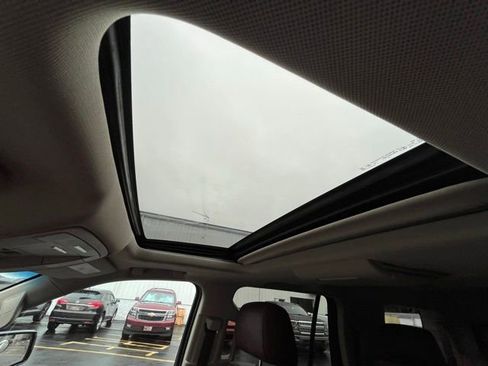 Used 2019 Chevrolet Tahoe Premier image 25