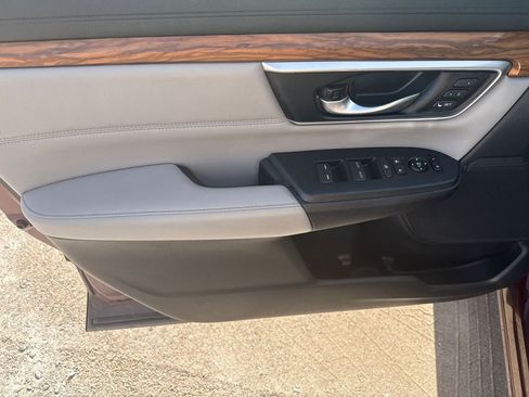Used 2019 Honda CR-V Touring image 10