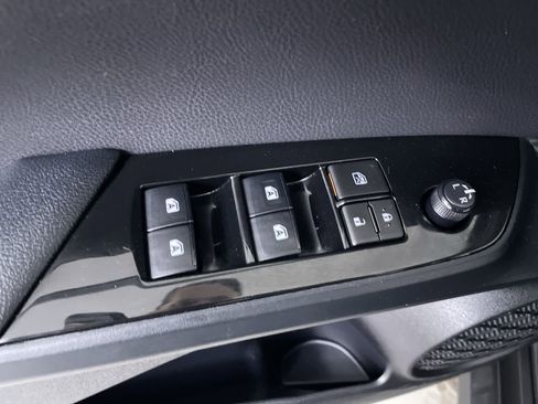 Used 2017 Toyota Prius Prime Premium w/ Carpet Mat Package image 11