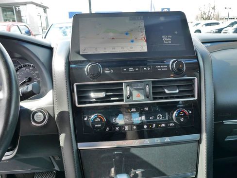 Used 2023 Nissan Armada SV image 27