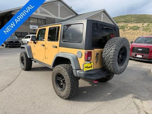 Used 2014 Jeep Wrangler Unlimited Rubicon AWD/4WD image 4