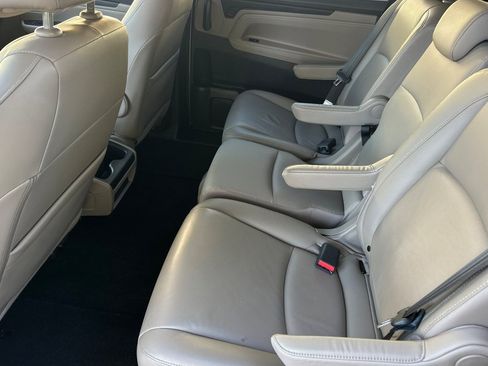 Used 2019 Honda Odyssey EX-L image 12