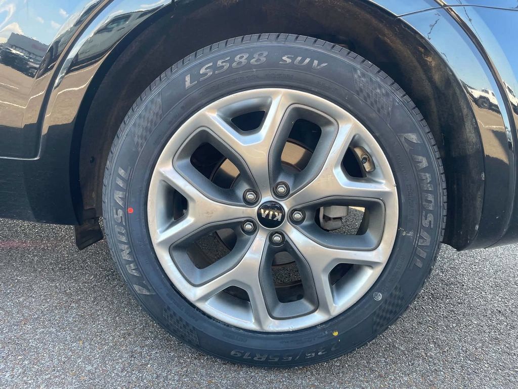 Used 2020 Kia Sorento SX FWD image 9