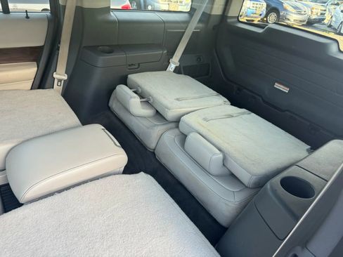 Used 2011 Ford Flex SEL w/ Rapid Spec Order Code image 24