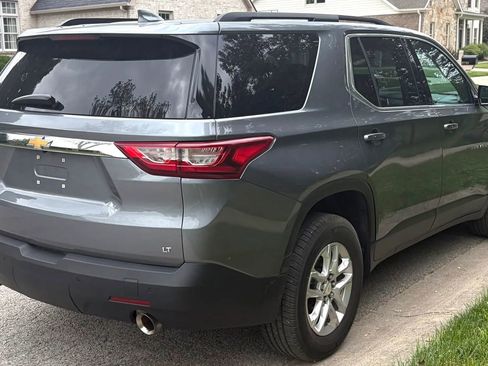 Used 2019 Chevrolet Traverse LT FWD image 5