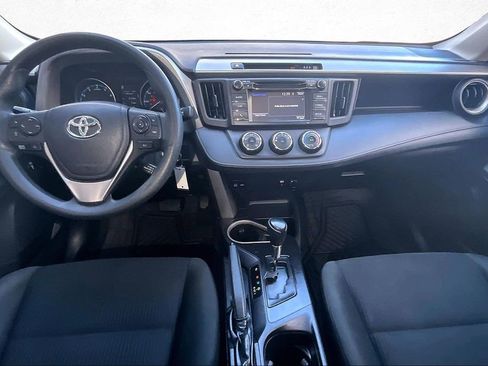 Used 2017 Toyota RAV4 LE image 8