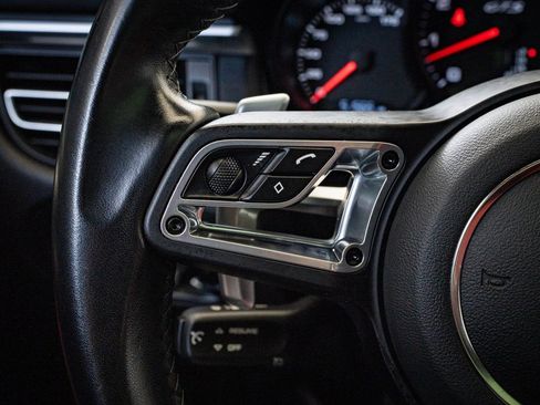 Certified 2021 Porsche Macan GTS image 27