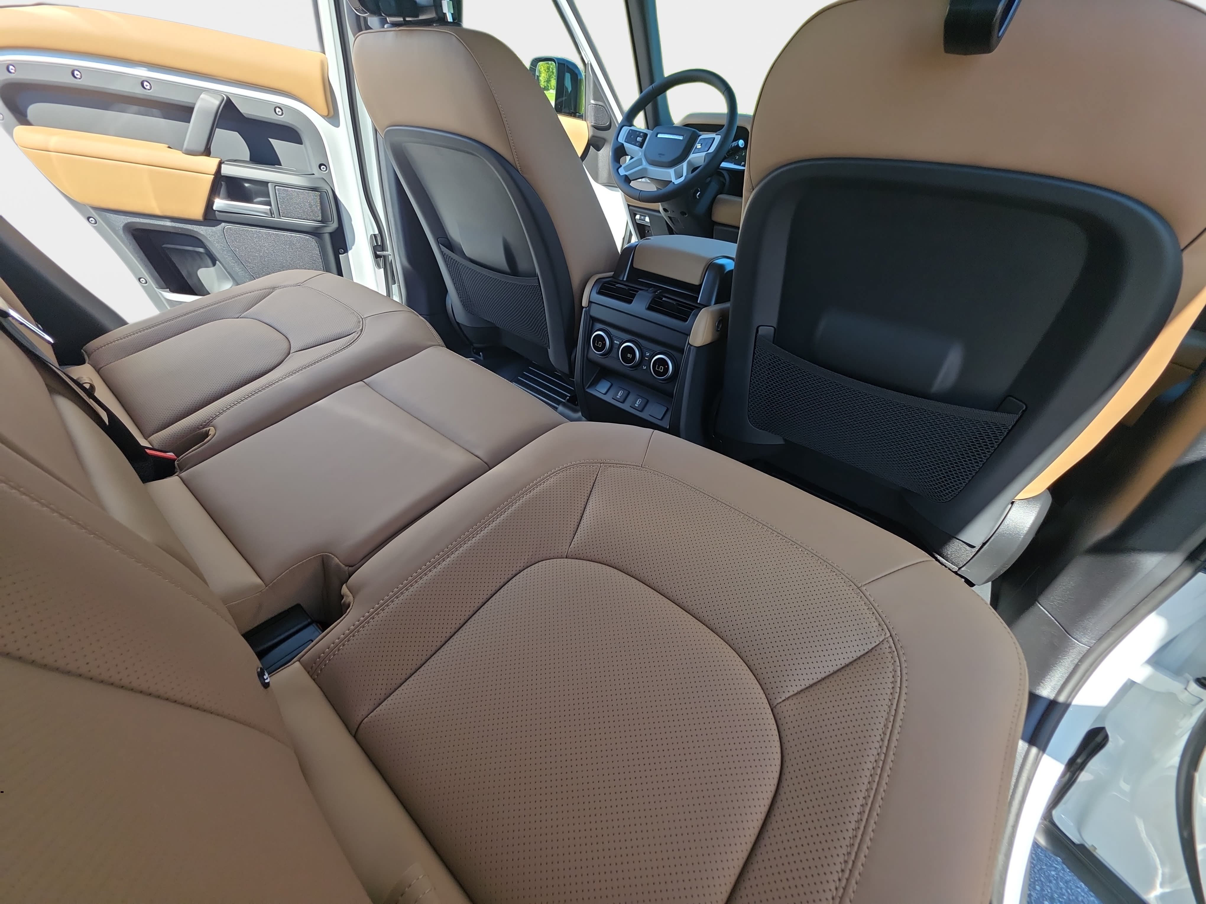 New 2026 Land Rover Defender 110 S AWD/4WD image 11