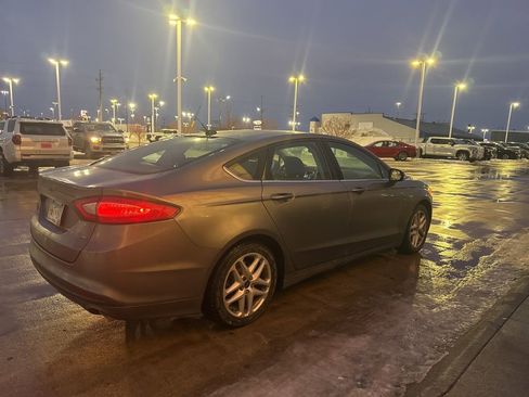 Used 2014 Ford Fusion SE image 7