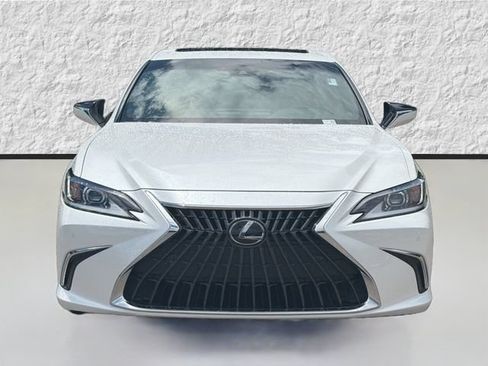 Used 2025 Lexus ES 350 w/ Premium Package FWD image 8