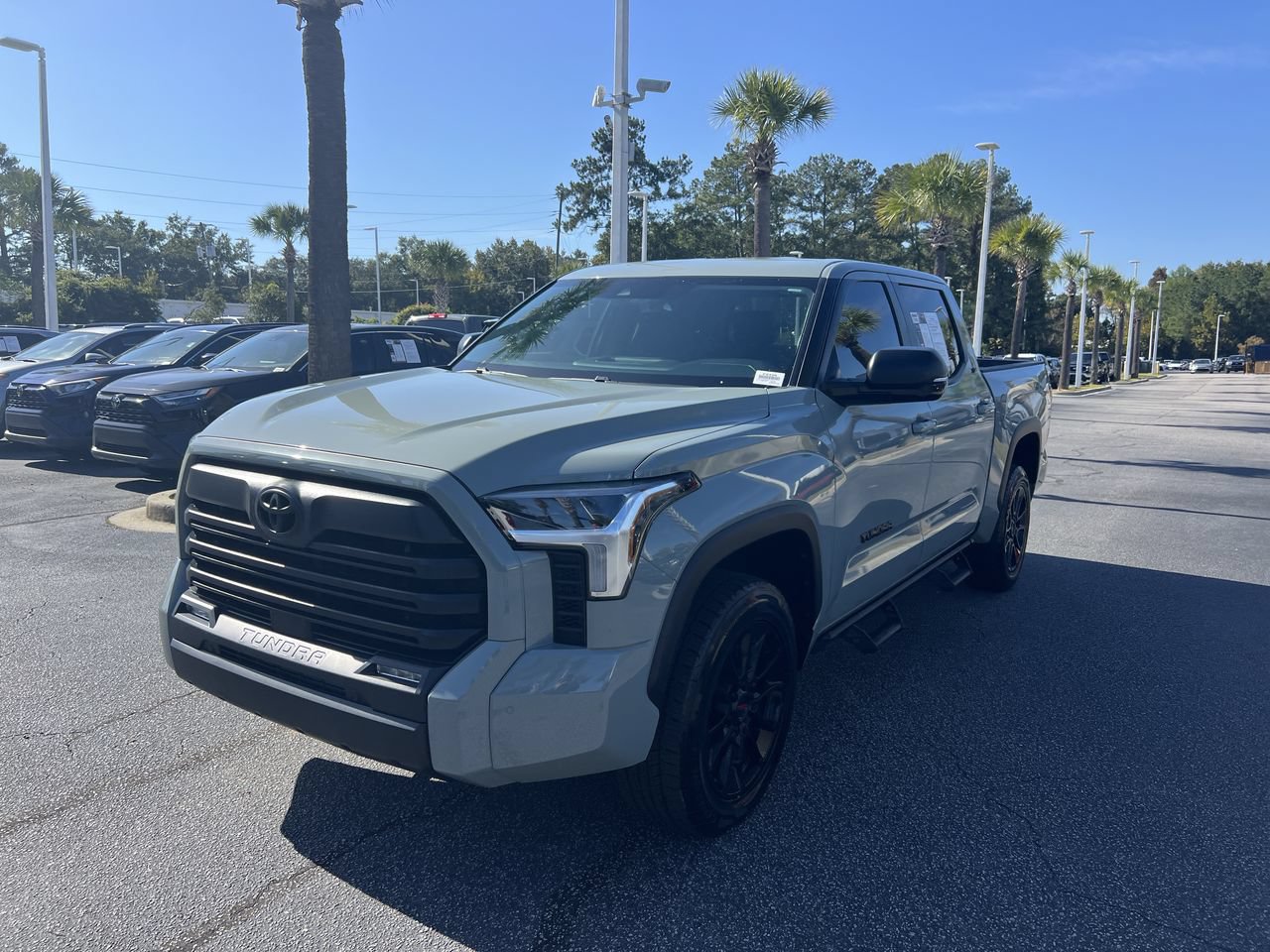 Used 2024 Toyota Tundra SR5 w/ SR5 Premium Package AWD/4WD image 5