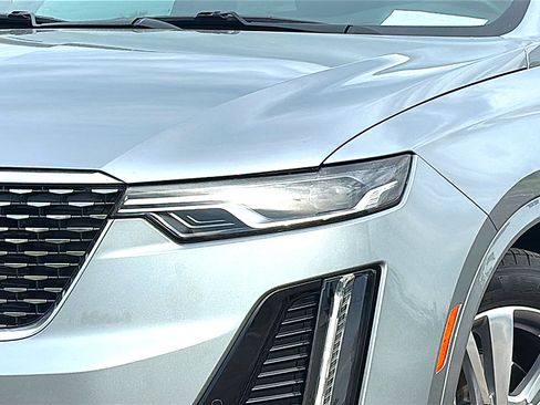 Used 2024 Cadillac XT6 Premium Luxury FWD image 4
