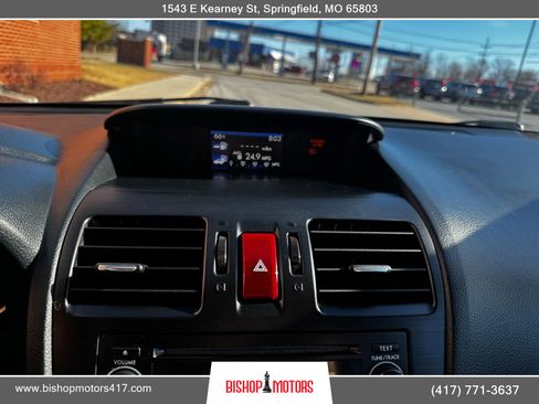 Used 2015 Subaru Forester 2.5i Premium w/ All-Weather Package image 12