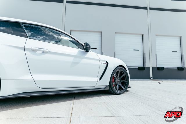 Used 2017 Ford Mustang Shelby GT350R w/ GT350R Equipment Group 920A RWD image 30