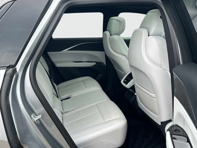 Certified 2025 Cadillac Lyriq Luxury w/ LPO, Floor Liner Package AWD/4WD image 21