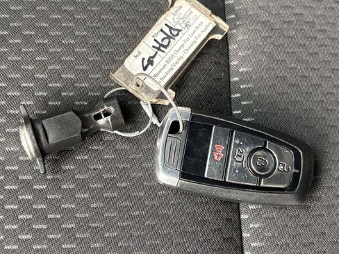 Used 2025 Ford Escape ST-Line image 21