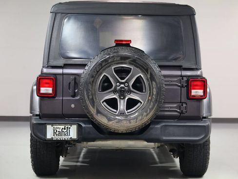 Used 2020 Jeep Wrangler Unlimited Sport S AWD/4WD image 2