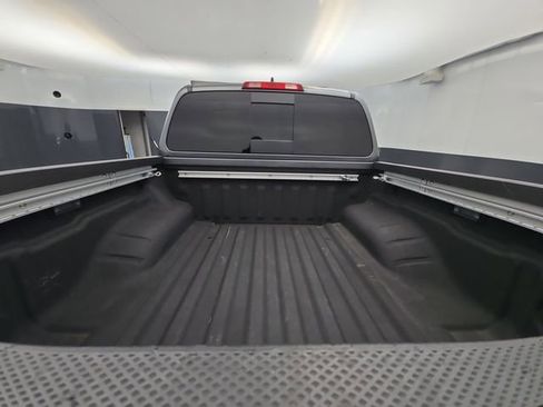 Used 2023 Nissan Frontier PRO-4X w/ Pro-4X Premium Package image 47