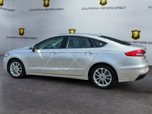 Used 2019 Ford Fusion SE image 8