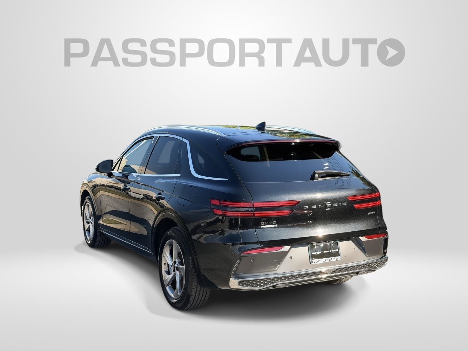 Used 2026 Genesis GV70 2.5T AWD/4WD image 4