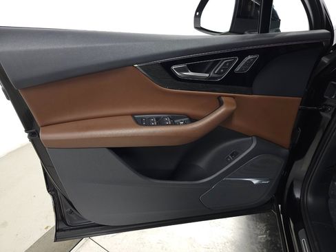 Used 2018 Audi Q7 3.0T Prestige w/ Prestige Package image 19