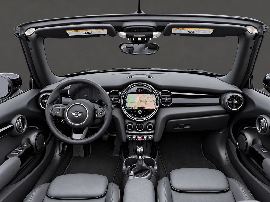 Used 2024 MINI Cooper S FWD image 3