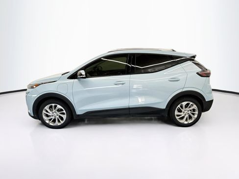 Used 2023 Chevrolet Bolt EUV LT w/ Driver Confidence Package FWD image 4