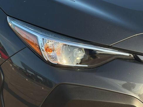 Used 2025 Subaru Crosstrek 2.5i Premium AWD/4WD image 29