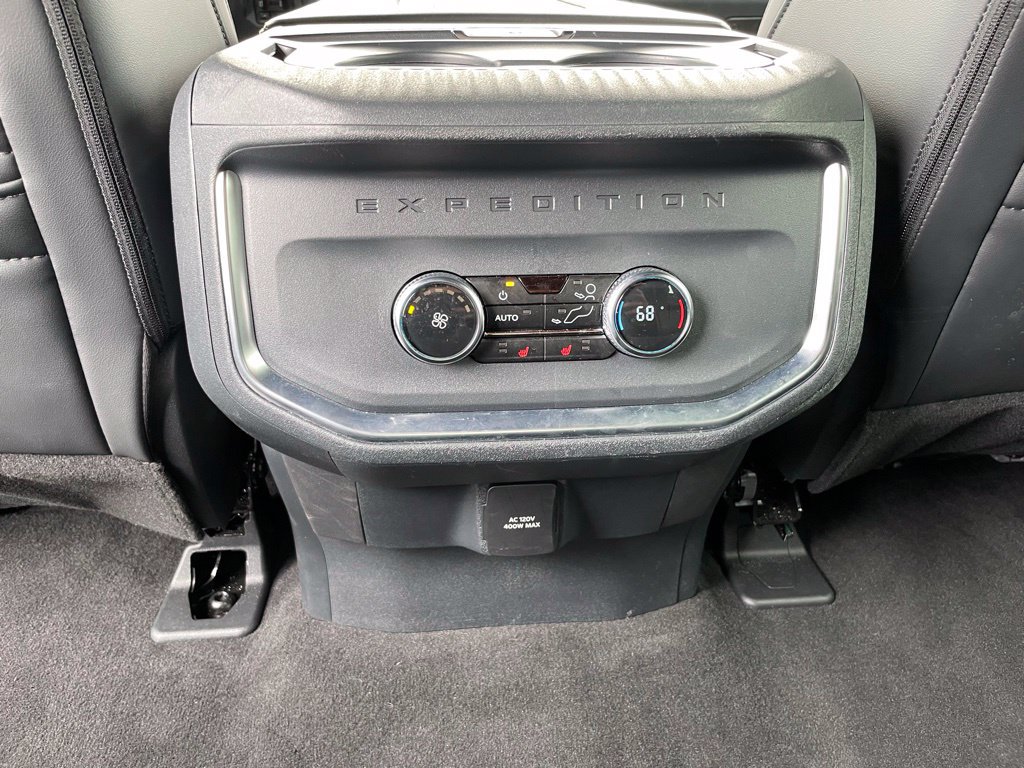 Used 2025 Ford Expedition Tremor AWD/4WD image 63
