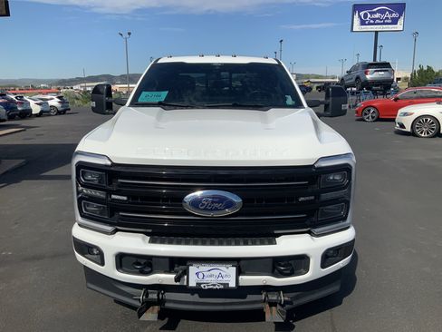 Used 2025 Ford F350 Platinum w/ FX4 Off-Road Package AWD/4WD image 3