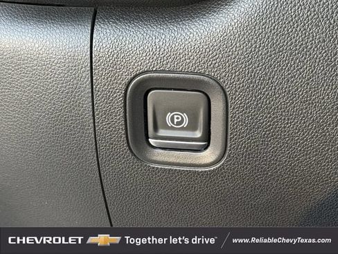 Used 2020 Chevrolet Silverado 1500 Custom w/ Custom Value Package AWD/4WD image 26