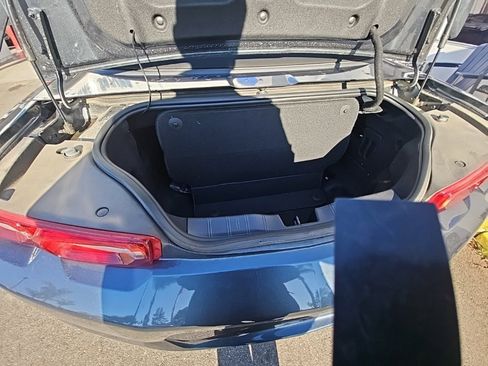 Used 2023 Chevrolet Camaro LT w/ Technology Package image 14