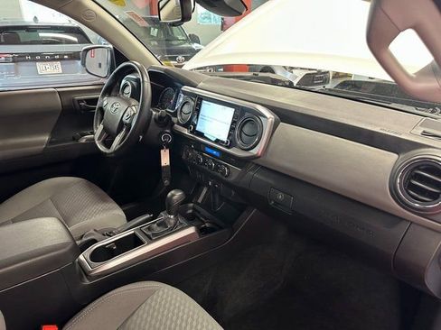 Used 2022 Toyota Tacoma SR5 image 15