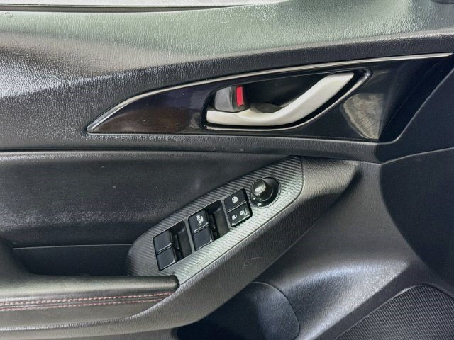 Used 2016 MAZDA MAZDA3 i Grand Touring FWD image 23