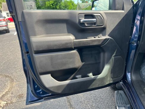 Used 2020 Chevrolet Silverado 1500 Custom w/ Custom Value Package AWD/4WD image 15