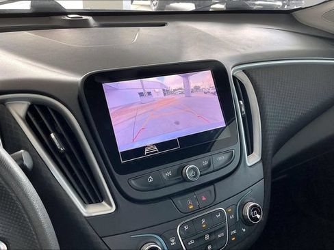 Used 2023 Chevrolet Malibu LT FWD image 11