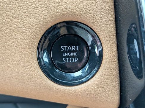 New 2025 Nissan Armada SL image 31