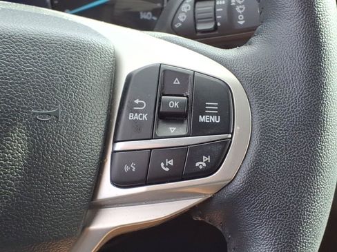 Used 2023 Ford Explorer XLT w/ Equipment Group 202A AWD/4WD image 21