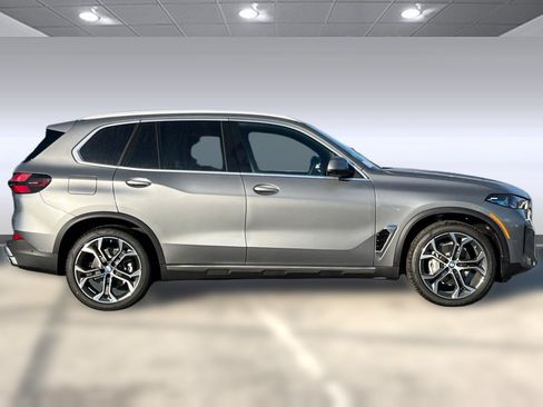 Used 2026 BMW X5 xDrive40i AWD/4WD image 8