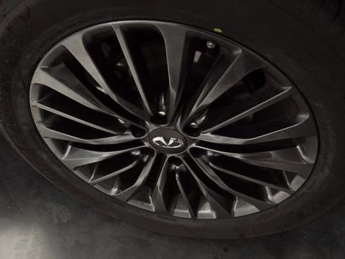 Used 2022 INFINITI QX80 Luxe AWD/4WD image 9