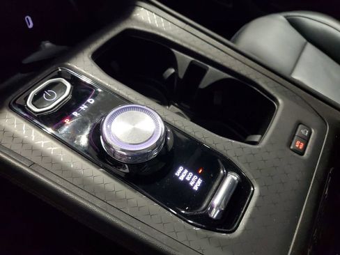 Used 2024 Jeep Wagoneer Launch Edition AWD/4WD image 35