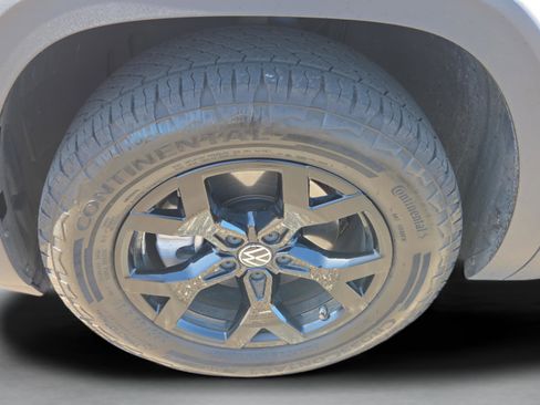 Used 2024 Volkswagen Atlas Peak Edition SEL image 26