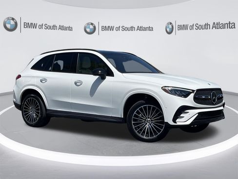 Used 2026 Mercedes-Benz GLC 300 4MATIC image 2