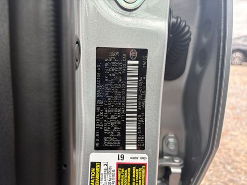 Used 2025 Toyota Camry LE image 24