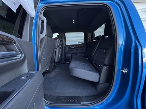 Used 2023 GMC Sierra 1500 Elevation w/ LPO, Elevation Black Package image 13