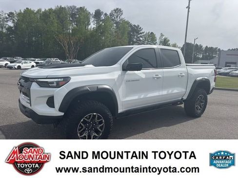 Used 2024 Chevrolet Colorado ZR2 w/ ZR2 Convenience Package III image 6
